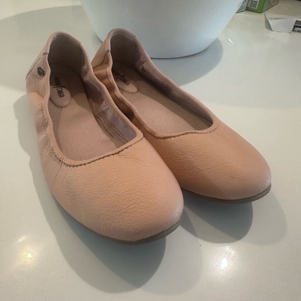 Minnetonka Women's Flats in Light Pink-Worn once, like new!!